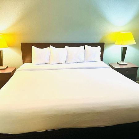 Baymont Inn & Suites By Wyndham Lincoln Ne Buitenkant foto