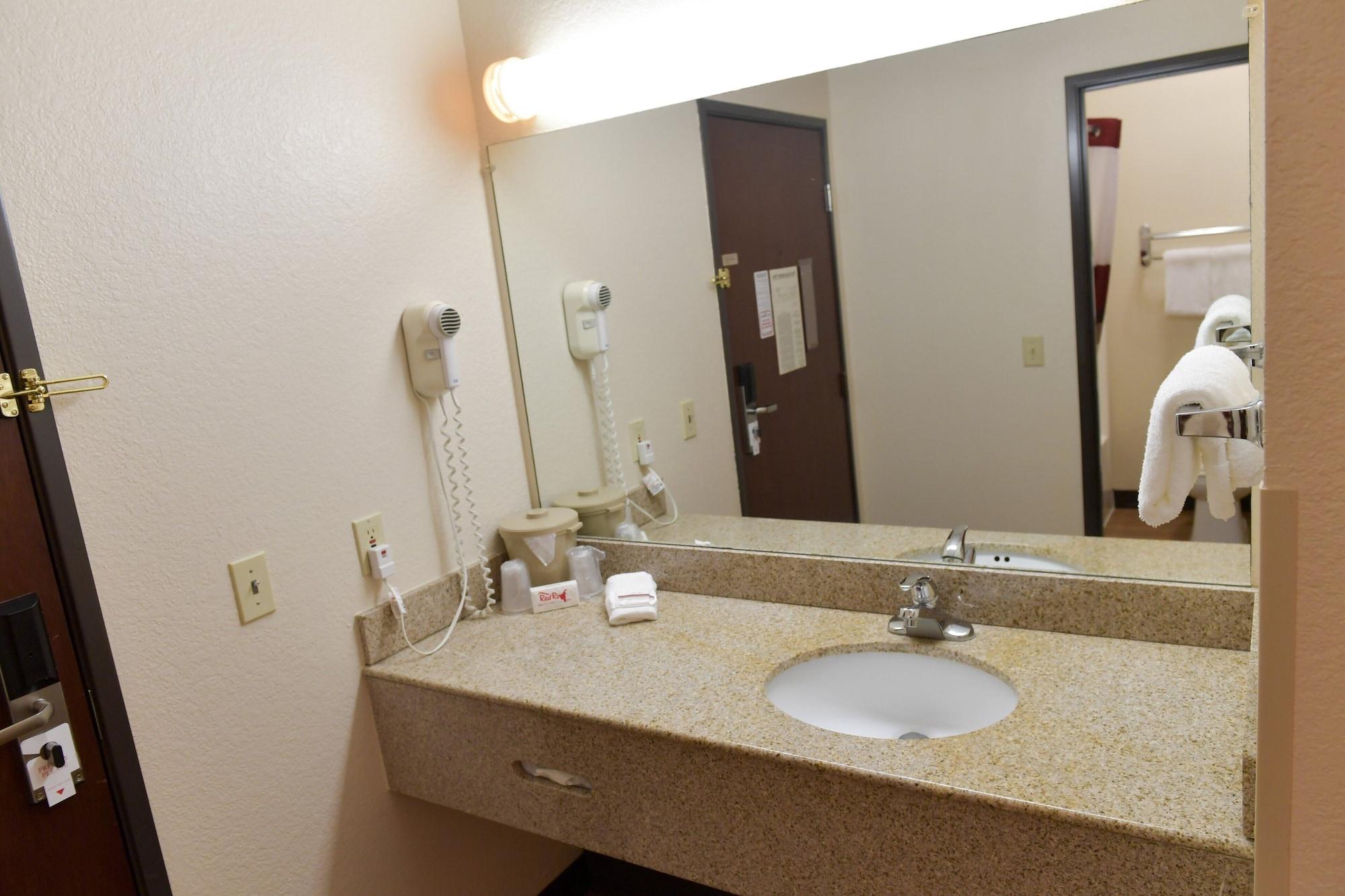 Baymont Inn & Suites By Wyndham Lincoln Ne Buitenkant foto
