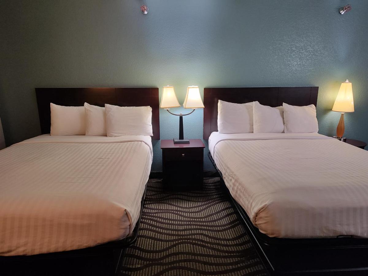 Baymont Inn & Suites By Wyndham Lincoln Ne Buitenkant foto